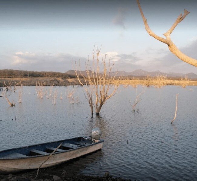 lake salto view