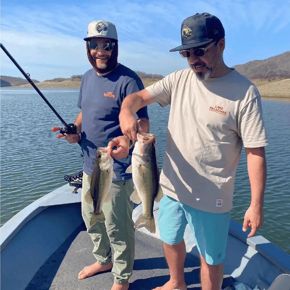 Lyfstile Shirts Front Fishing Picachos